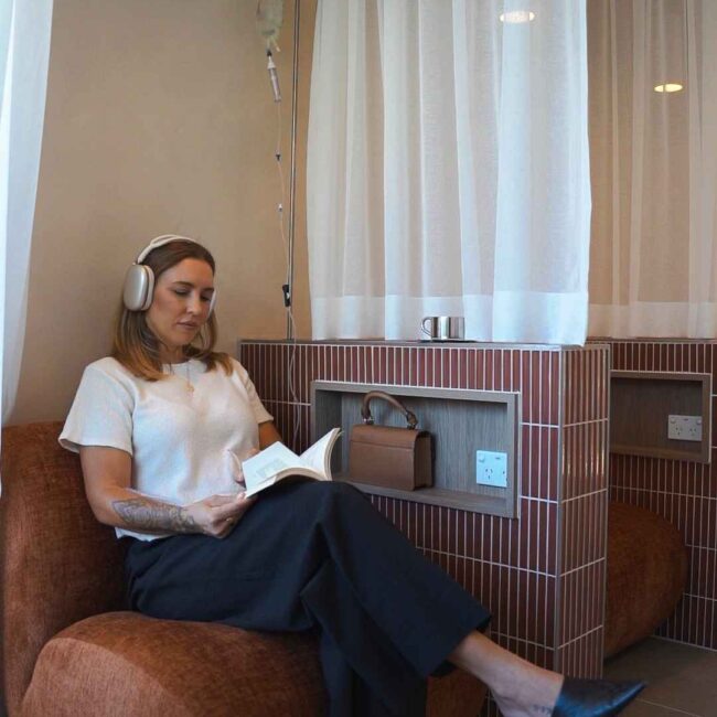 Vitamin infusion being prepared for IV therapy at Sisä Skincare's Northern Beaches clinic