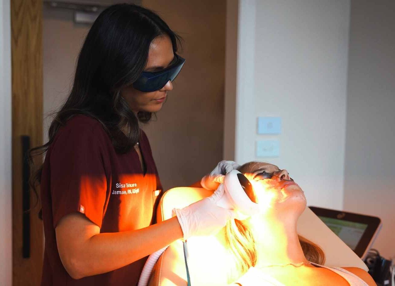 morpheus8 sydney botox filler laser IPL LED skincare northern beaches freshwater microneedling skin treatments clinic 7 Lumecca IPL décolletage treatment for sun damage, pigmentation and uneven skin tone at Sisä Skincare.